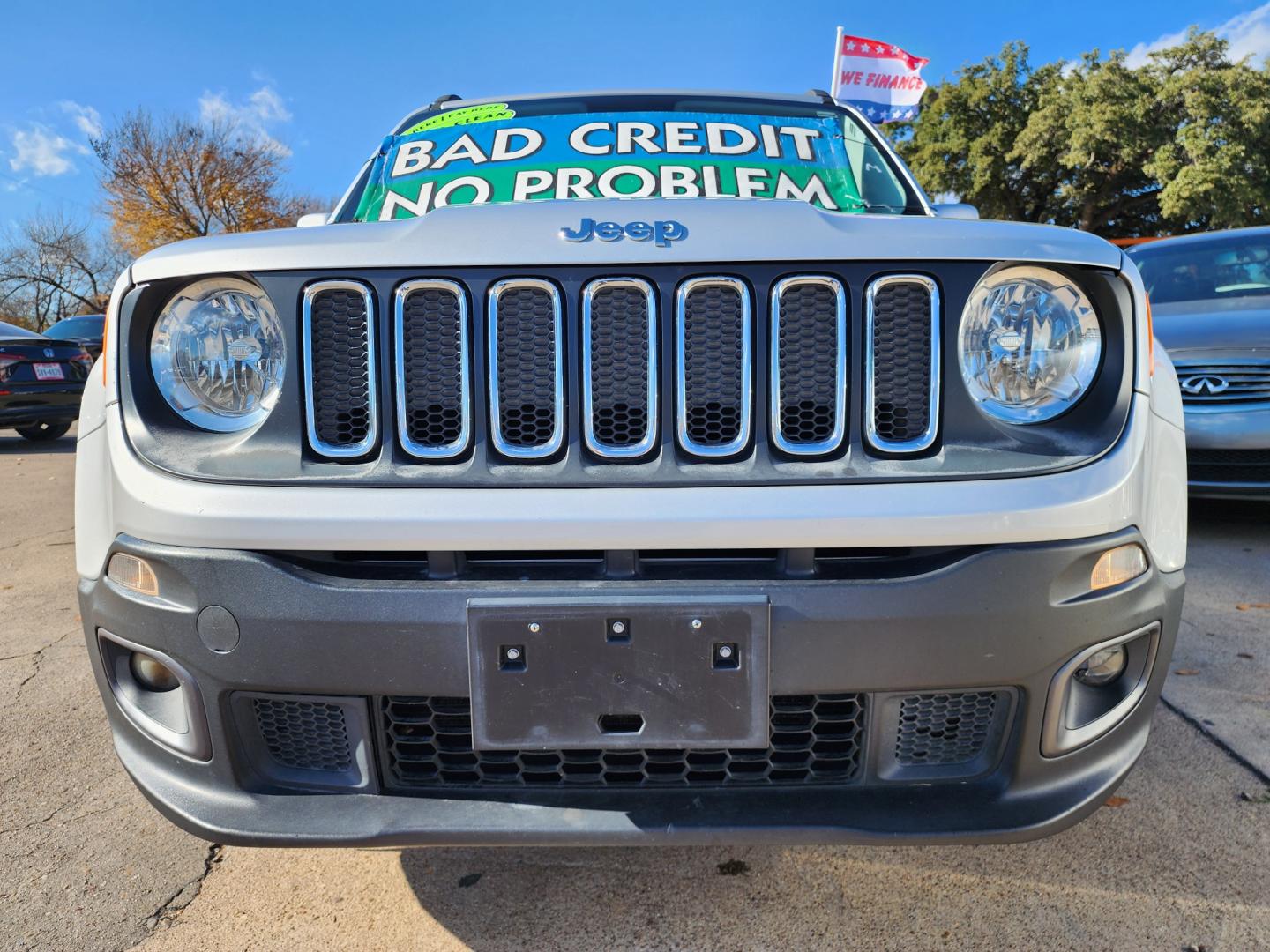 2016 SILVER Jeep Renegade Latitude (ZACCJABT4GP) with an 2.4L L4 DOHC 16V engine, AUTO transmission, located at 2660 S.Garland Avenue, Garland, TX, 75041, (469) 298-3118, 32.885551, -96.655602 - Photo#9